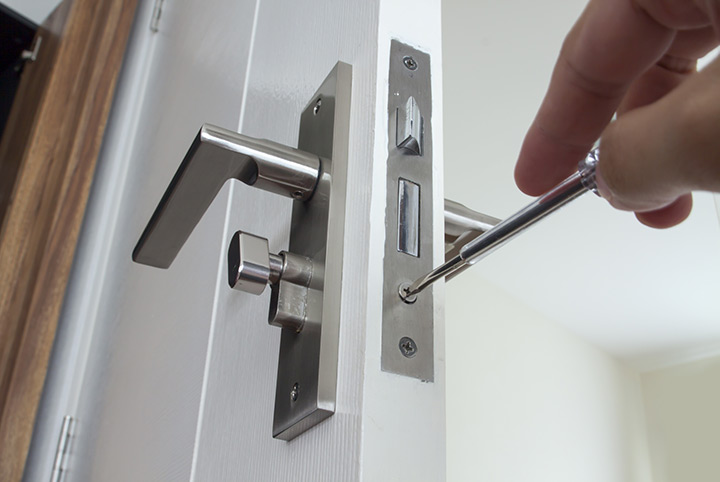 Our local locksmiths are able to repair and install door locks for properties in Torpoint and the local area.